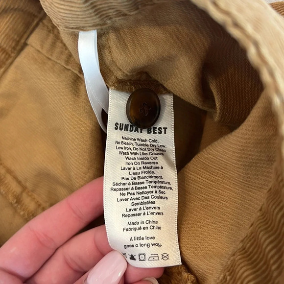 Aritzia Sunday Best Pants - Picture 4 of 5